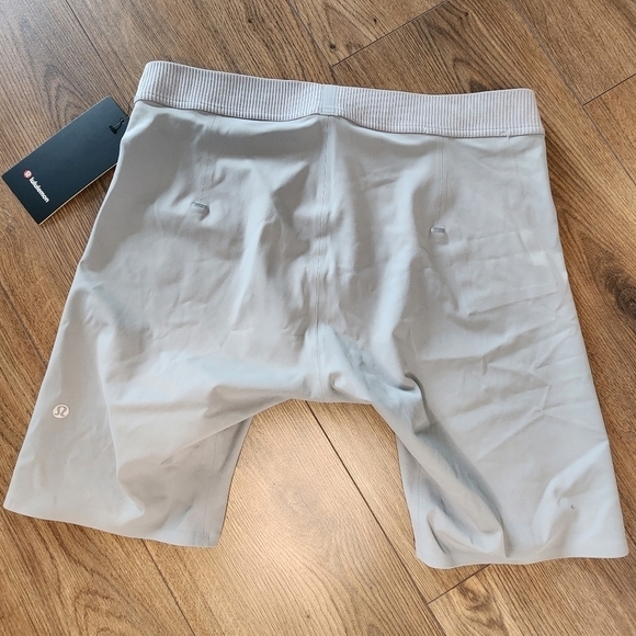 Lululemon License to Train Half Tight 9" NWT Size XXL - Picture 6 of 8